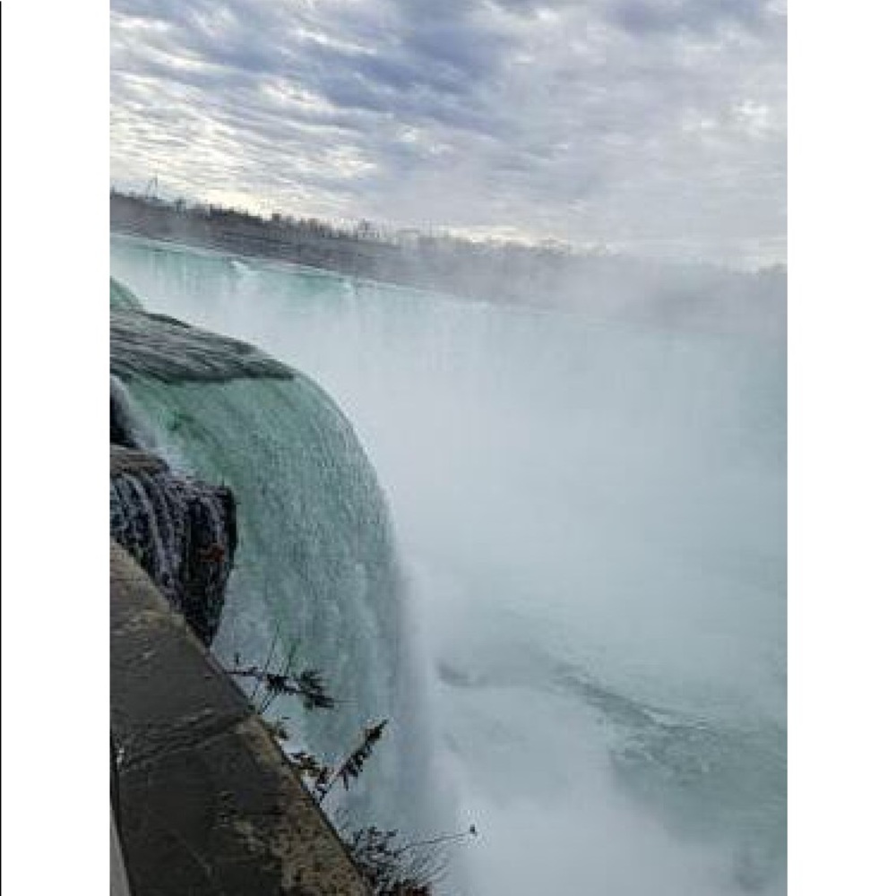 Meet your Posher, Dee